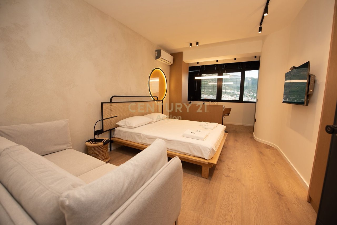 Shesim Apartament 1+1 dhe 1 Studio  në Lungomare, Vlorë  | 117 m² !