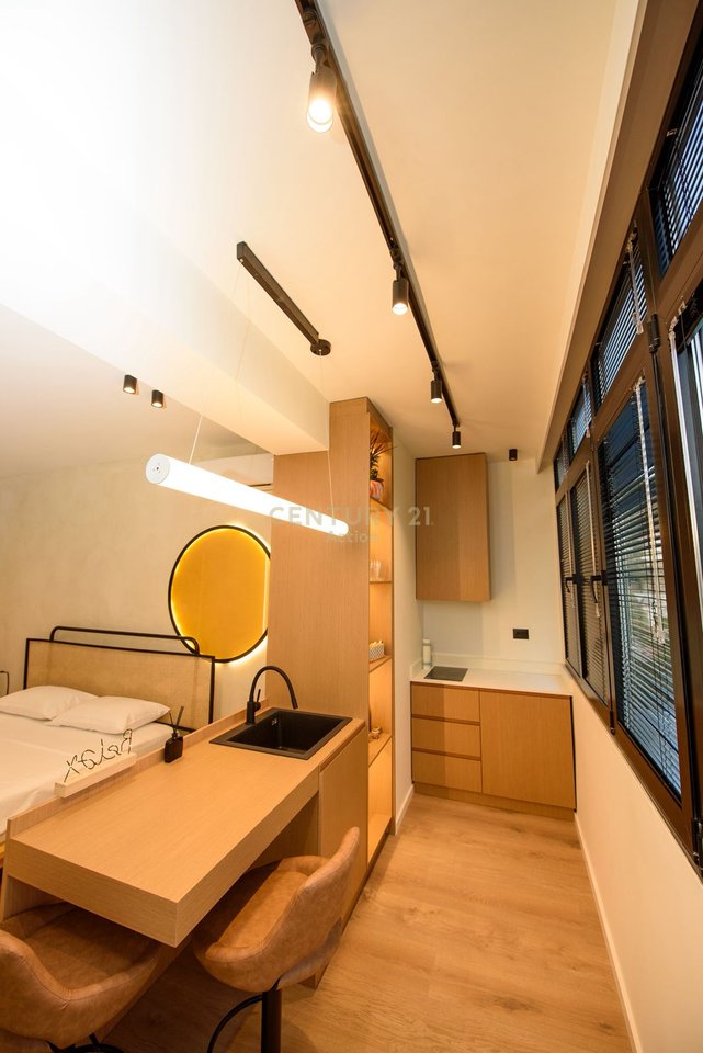 Shesim Apartament 1+1 dhe 1 Studio  në Lungomare, Vlorë  | 117 m² !