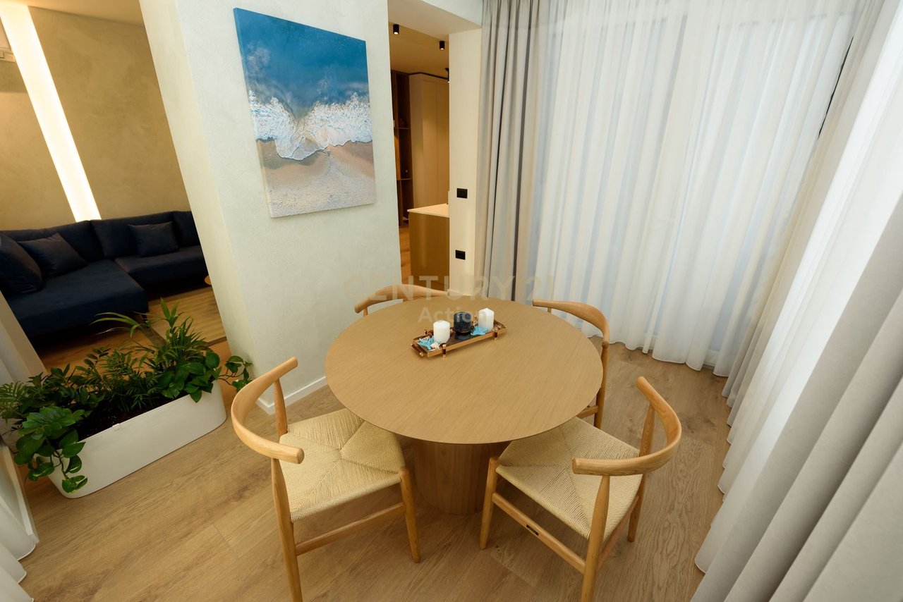 Shesim Apartament 1+1 dhe 1 Studio  në Lungomare, Vlorë  | 117 m² !