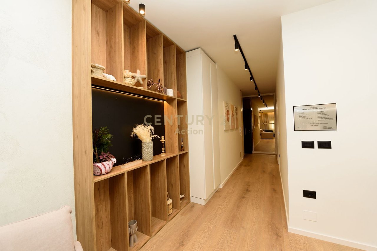 Shesim Apartament 1+1 dhe 1 Studio  në Lungomare, Vlorë  | 117 m² !