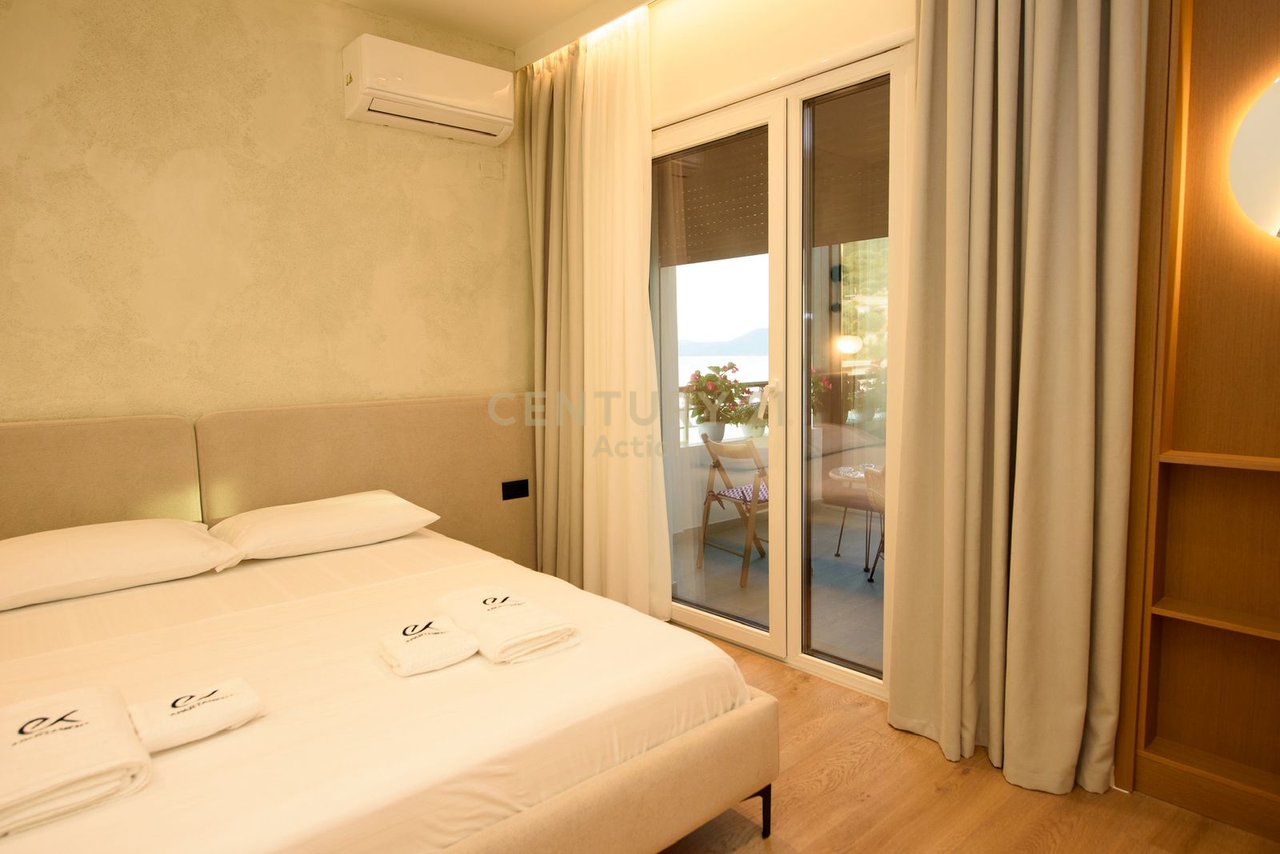Shesim Apartament 1+1 dhe 1 Studio  në Lungomare, Vlorë  | 117 m² !