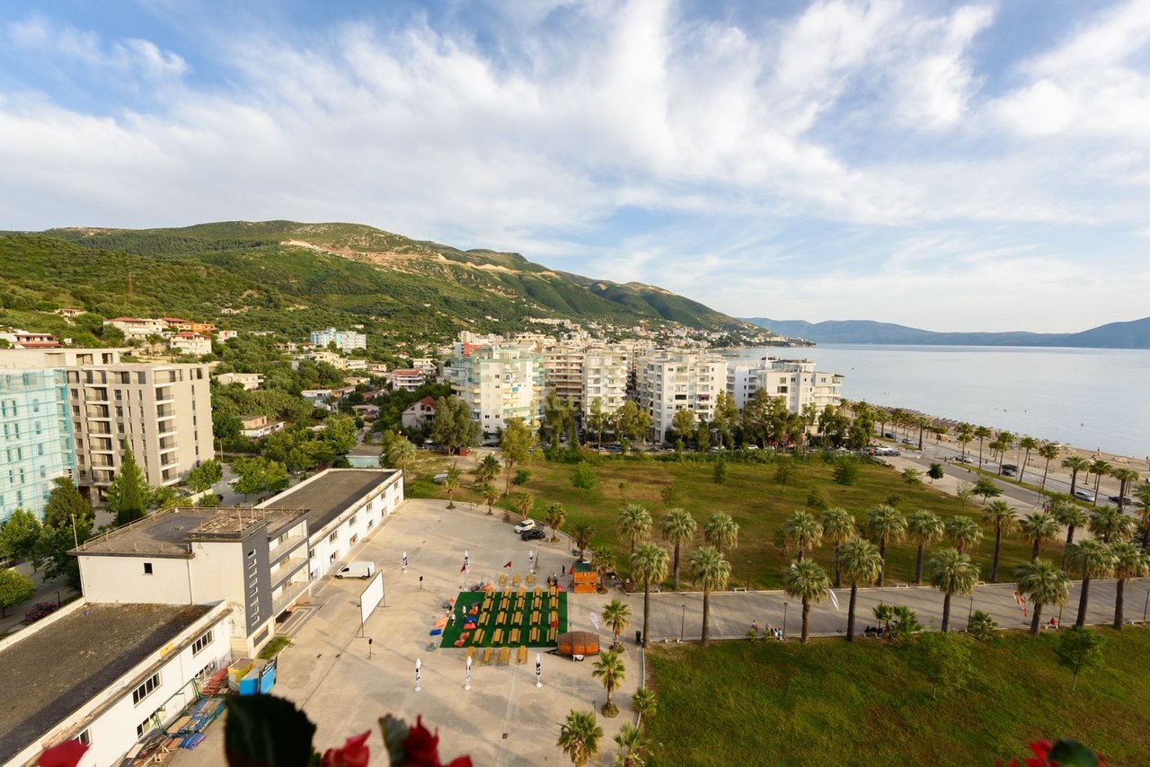 Shesim Apartament 1+1 dhe 1 Studio  në Lungomare, Vlorë  | 117 m² !