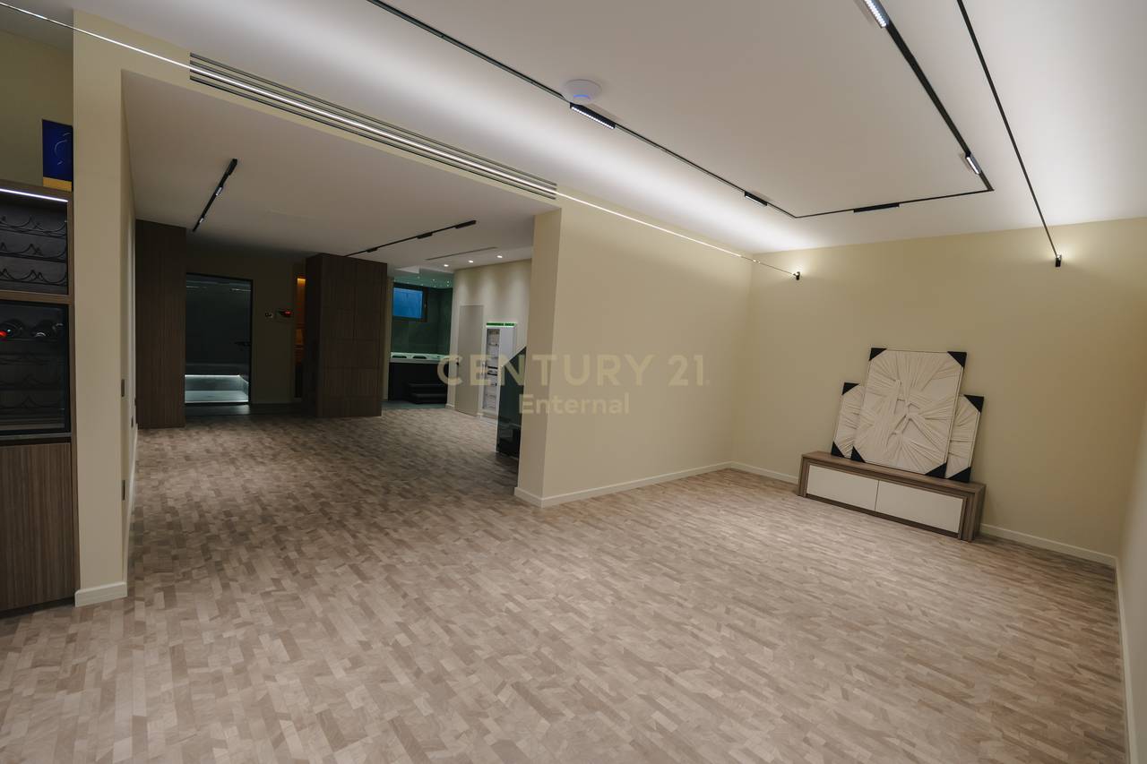 Shitet Vilë EKSKLUZIVE Orion Construction, Liqeni i Thatë