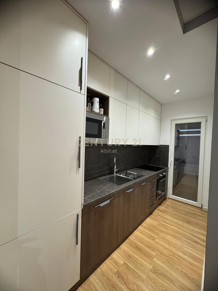 APARTAMENT MODERN ME QIRA, ISH-FUSHA E AVIACIONIT