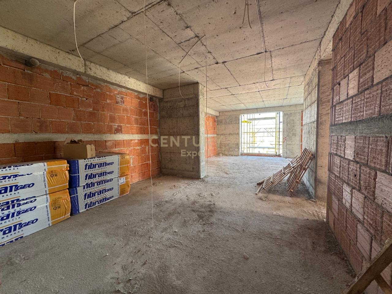 Apartment for sale 3+1+2 near Skanderbeg Square