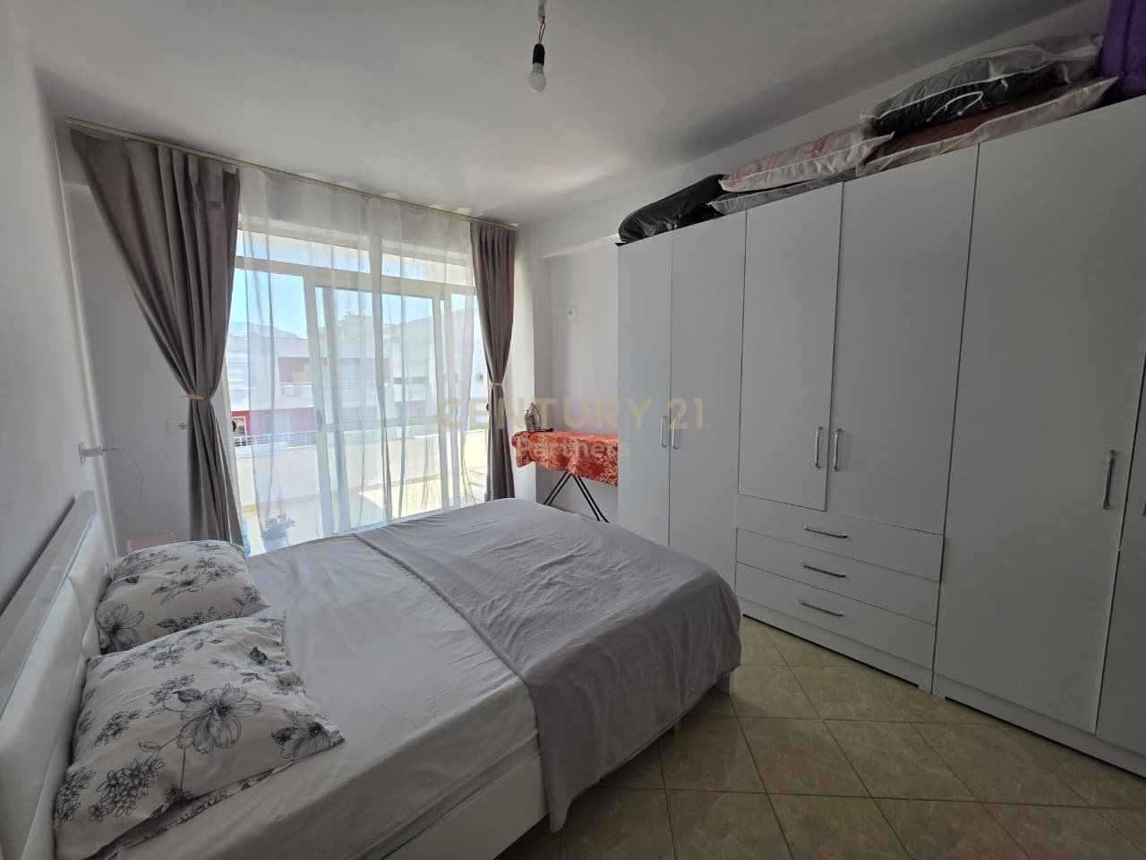 Appartamento 2+1 in Vendita ad Astir, Tirana - 150.000€ | 123,7 m²