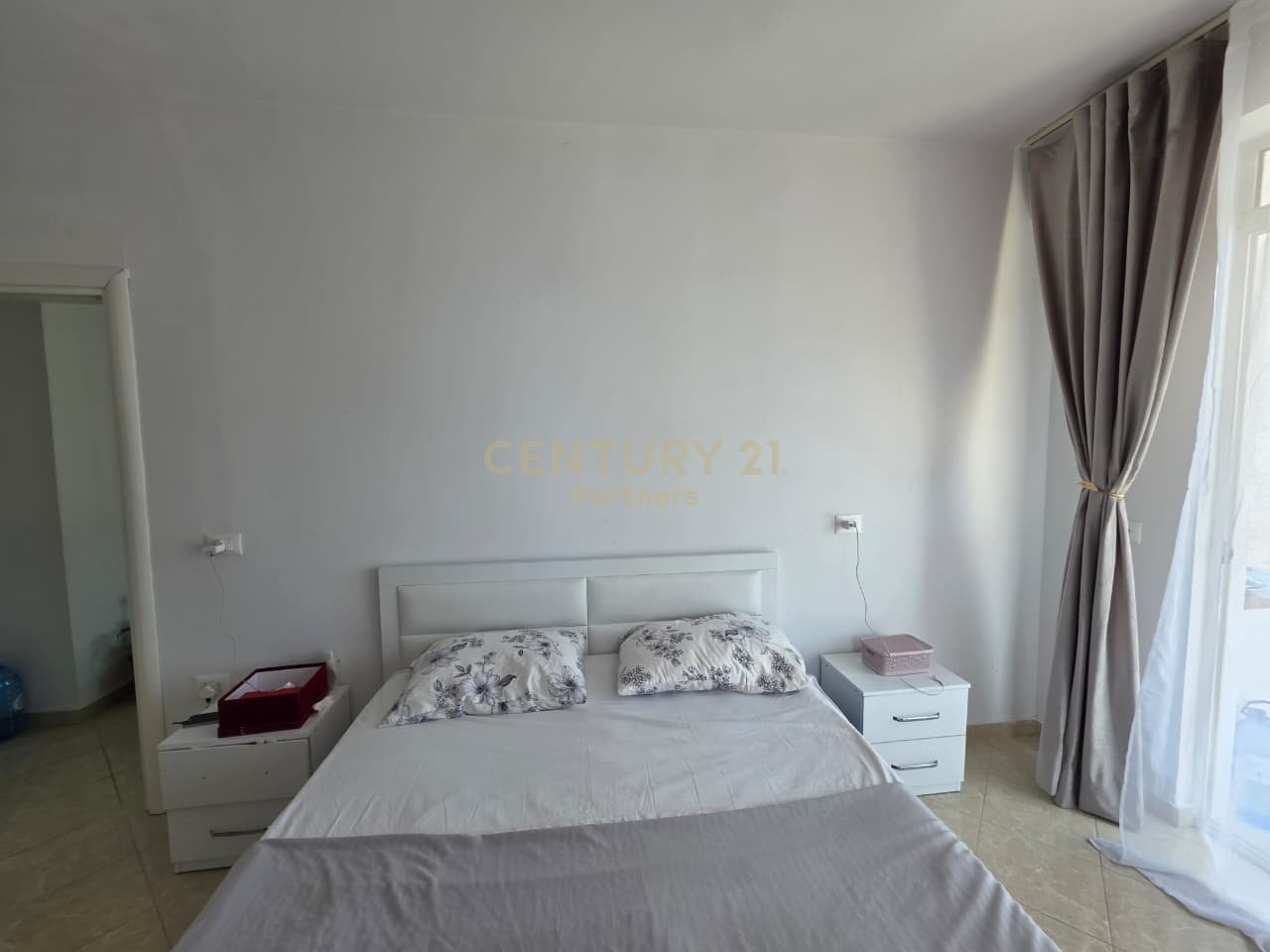 Appartamento 2+1 in Vendita ad Astir, Tirana - 150.000€ | 123,7 m²