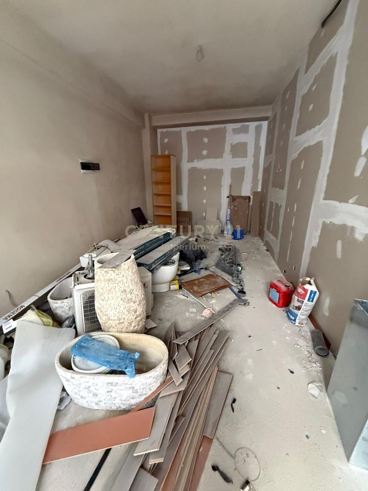 DYQAN KOMERCIAL PRAN QENDRES, RRUGA BARDHOK BIBA