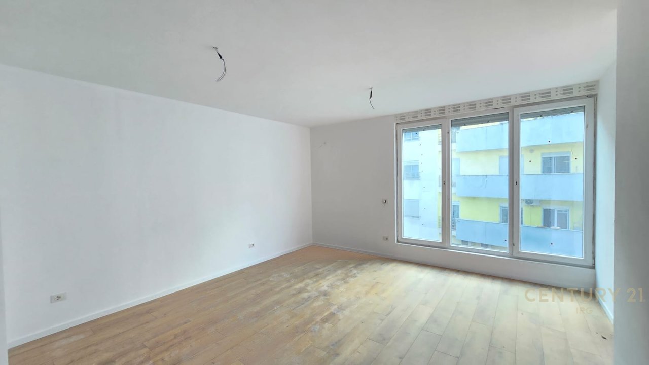 FOR RENT 1+1 APARTMENT SUITABLE FOR OFFICE.