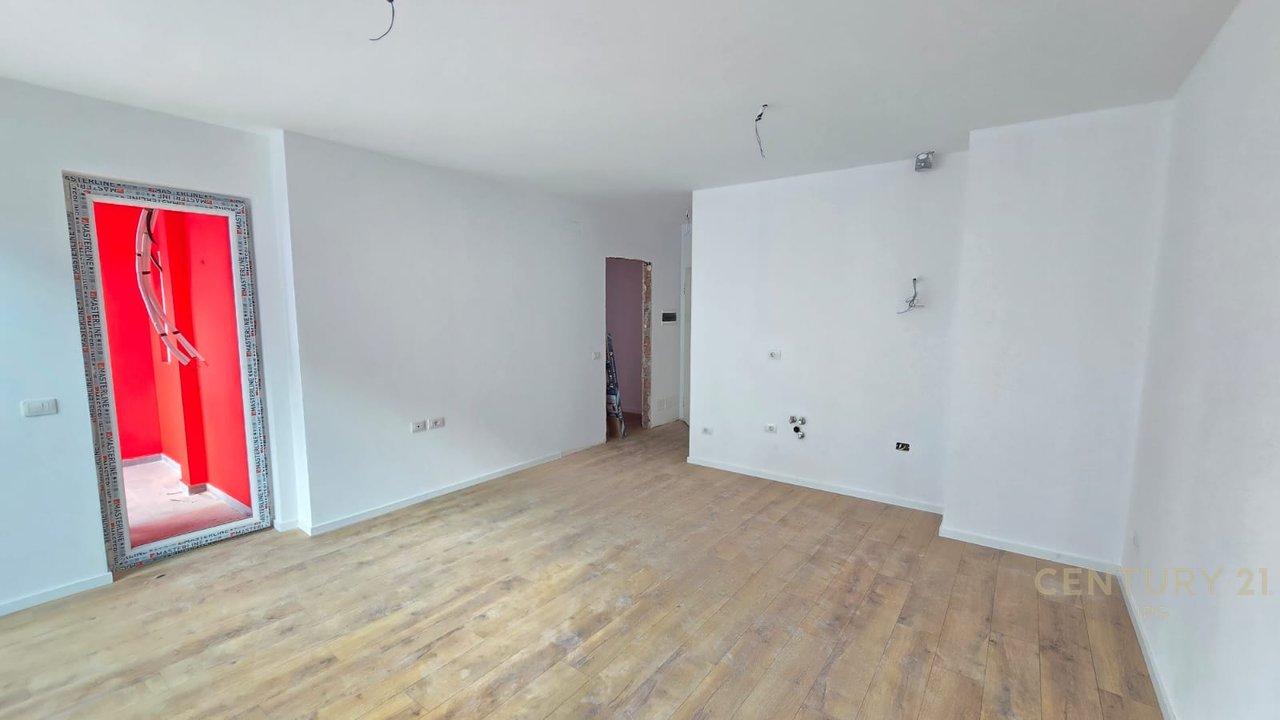 FOR RENT 1+1 APARTMENT SUITABLE FOR OFFICE.