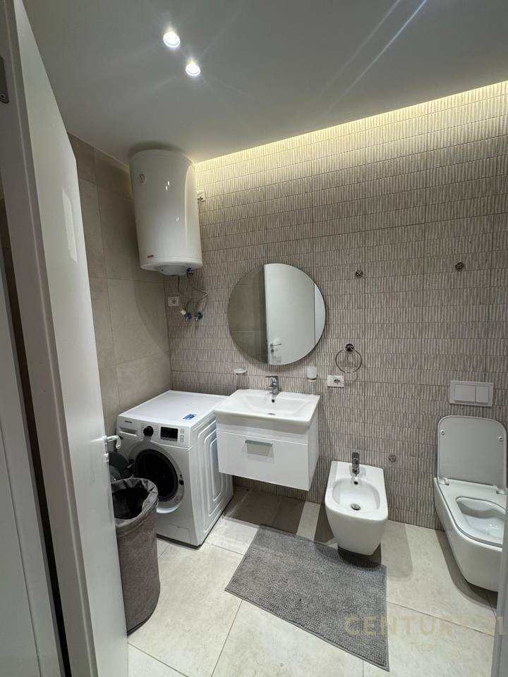 JEPET APARTAMENT 2+1+Post Parkimi PER QIRA TEK UNIVERS CITY!