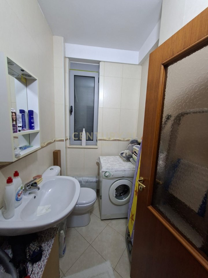Appartamento 2+1+2 bagni in vendita a Rus, Shkodër - €150.000 | 90 m²