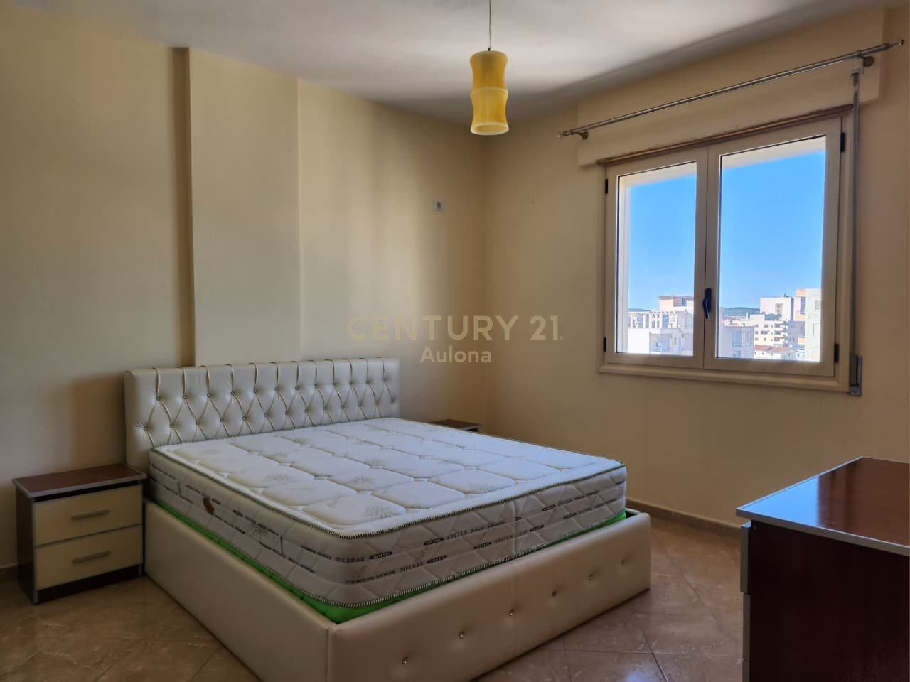 Apartament 2+1 me Qira pranë Bulevardit Kryesor, Vlorë
