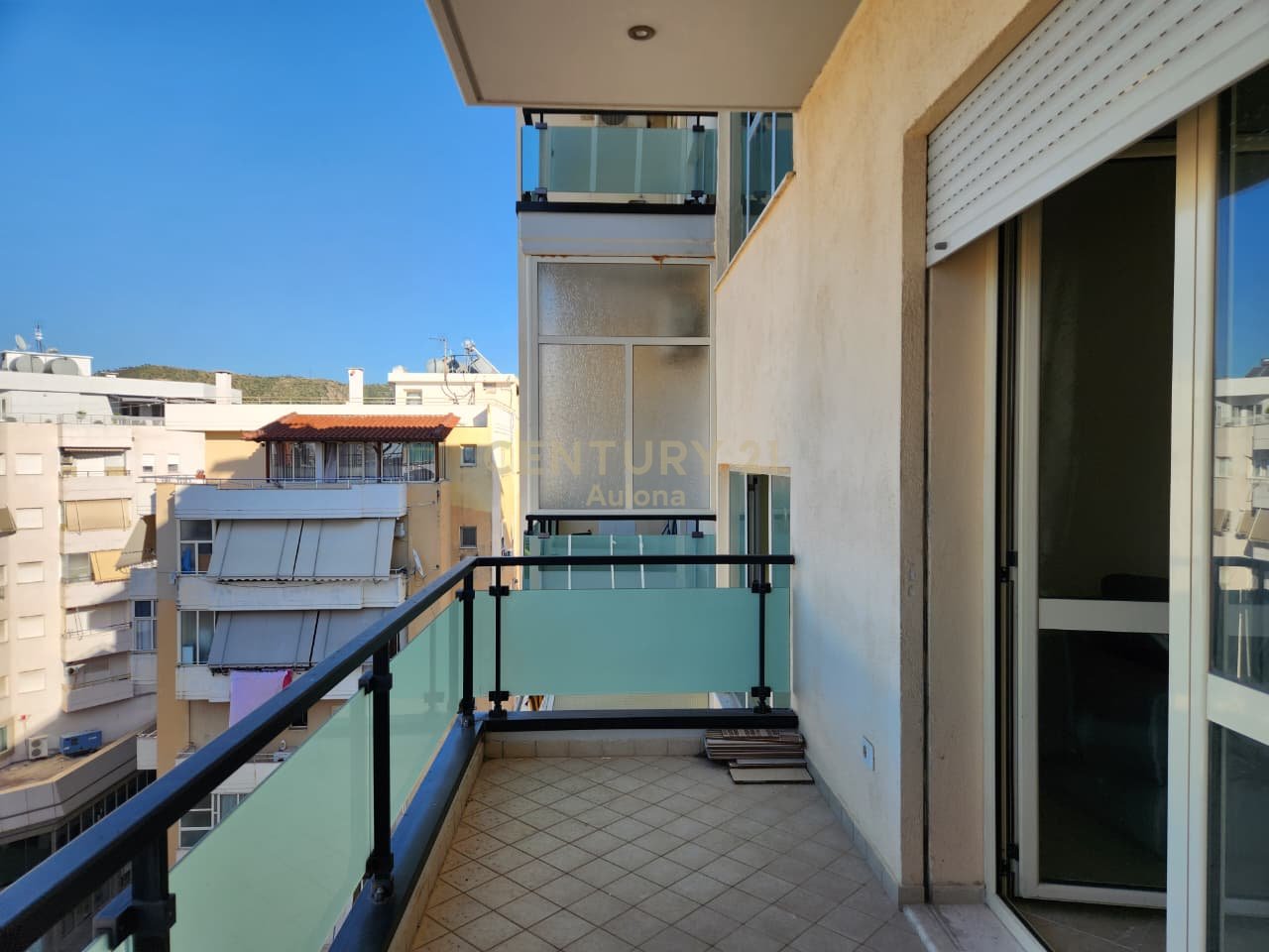 Apartament 2+1 me Qira pranë Bulevardit Kryesor, Vlorë