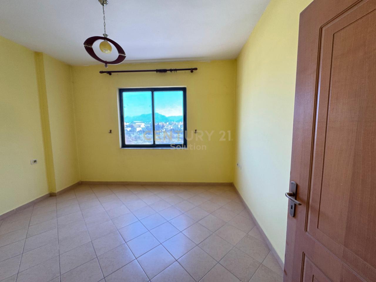 FOR RENT 1+1 IN LAPRAKE!