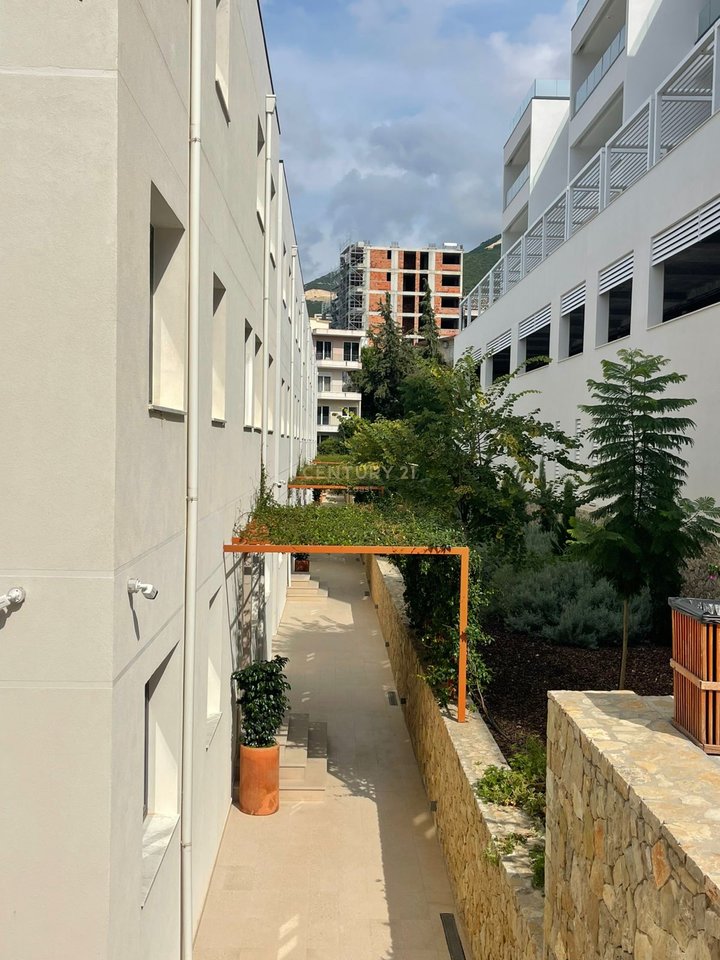 PENTHOUSE APARTMENT WITH PANORAMIC SEA VIEW IN VLORE!!!