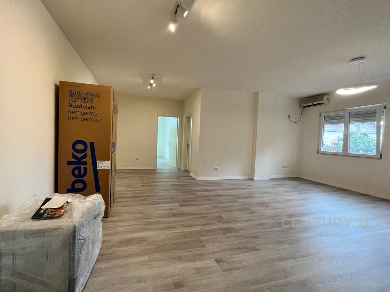 2+1 Apartment for rent at Zogu i Zi!!