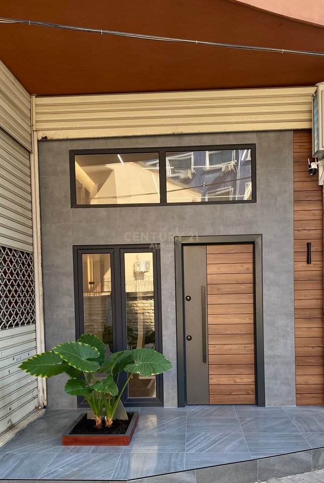 COMMERCIAL SPACE FOR RENT, GROUND FLOOR NEAR ALI DEMI SCHOOL!