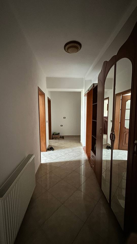 APARTMENT FOR RENT 90 M² – VIEW OF THE LAKE AND STADIUM