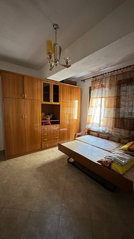 APARTMENT FOR RENT 90 M² – VIEW OF THE LAKE AND STADIUM