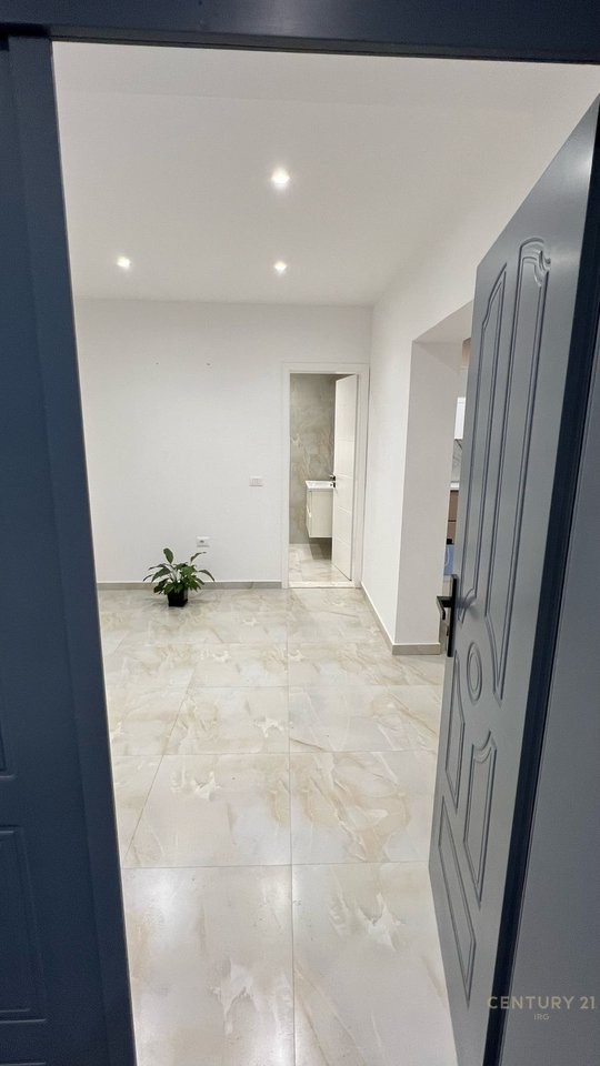 VILE NEAR VENUE CLUB!