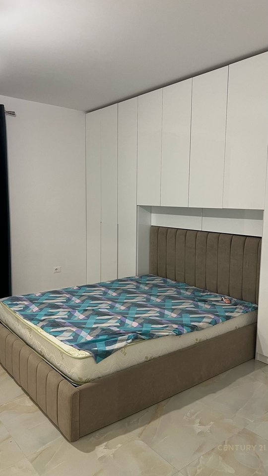 VILE NEAR VENUE CLUB!