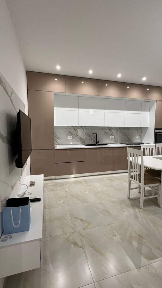 VILE NEAR VENUE CLUB!