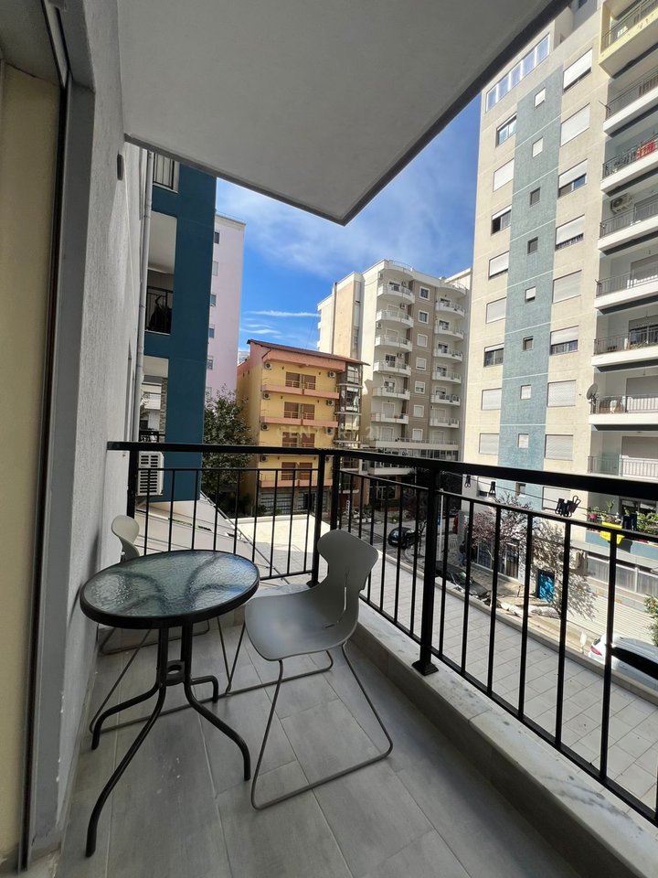 MONOLOCALE IN VENDITA - QUARTIERE PAVARESIA, VLORE