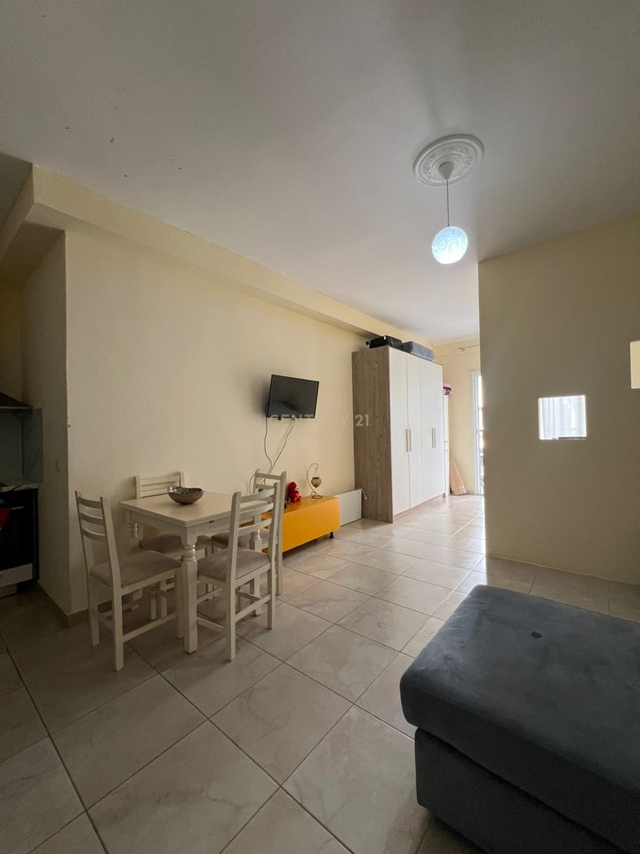 MONOLOCALE IN VENDITA - QUARTIERE PAVARESIA, VLORE