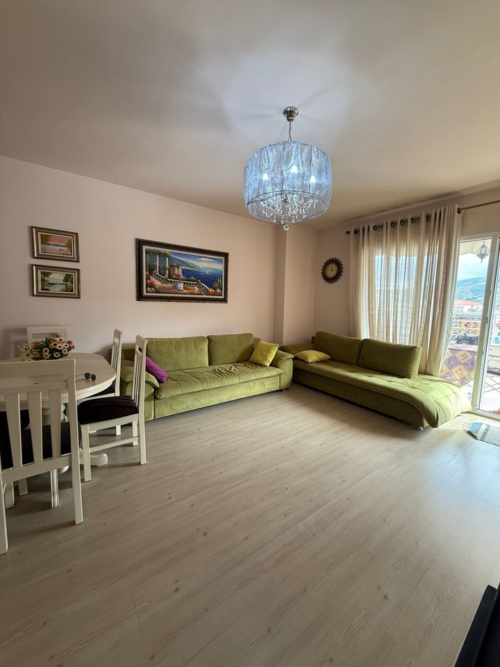 Shitet Apartament 2+1 – Pranë Hotel Pogradeci, Pogradec