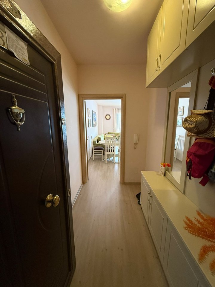 Shitet Apartament 2+1 – Pranë Hotel Pogradeci, Pogradec