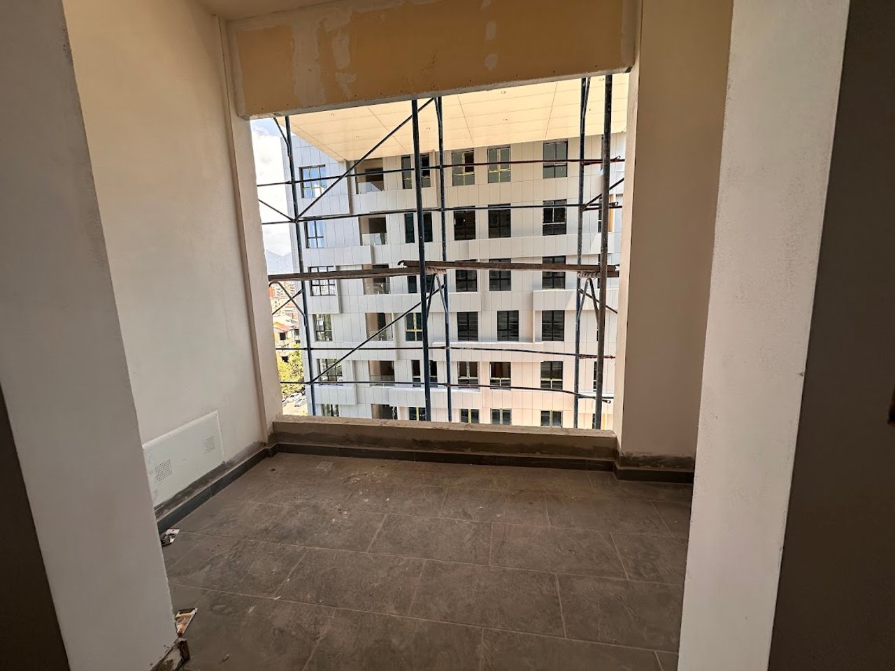 IN VENDITA APPARTAMENTO 2+1 A ARLIS SQUARE 21!