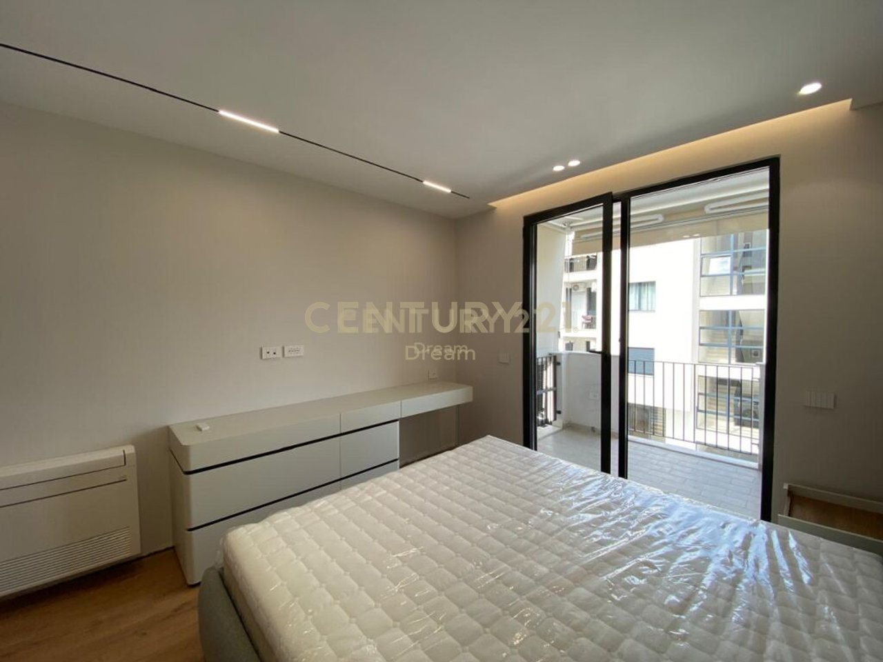 APARTAMENT 2+1+2 NE SHITJE PRANE ''VET HOSPITAL''