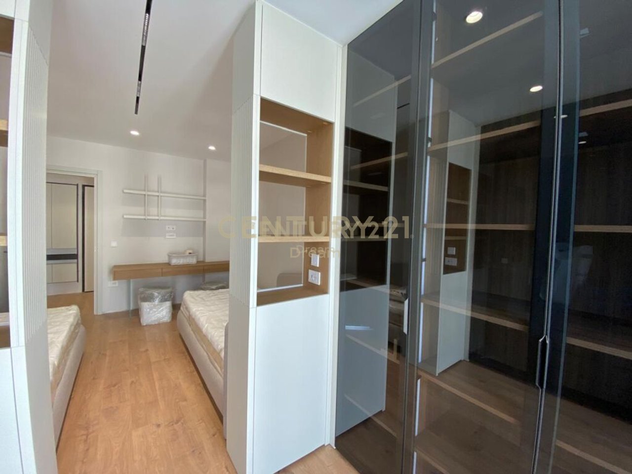 APARTAMENT 2+1+2 NE SHITJE PRANE ''VET HOSPITAL''