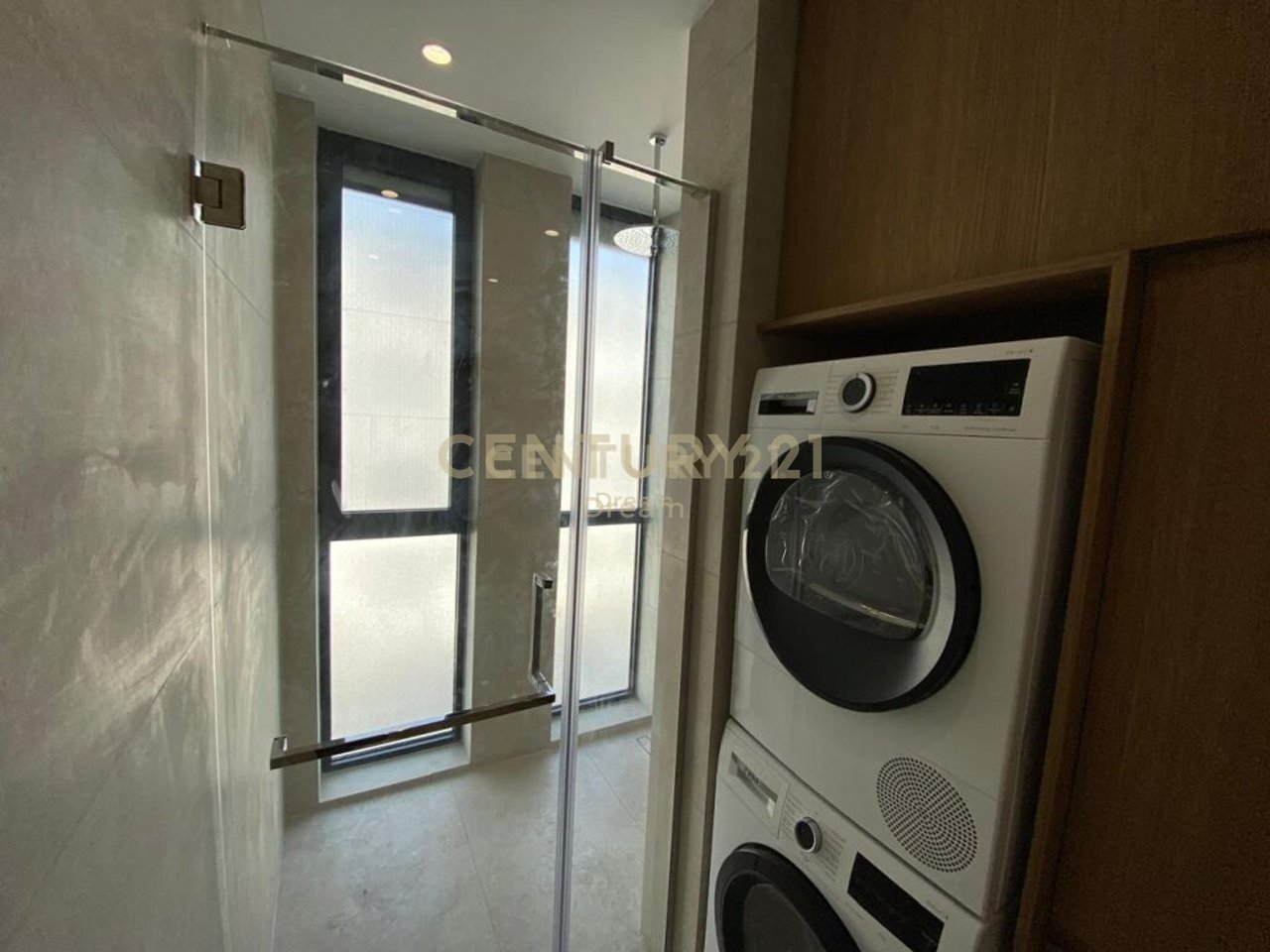 APARTAMENT 2+1+2 NE SHITJE PRANE ''VET HOSPITAL''