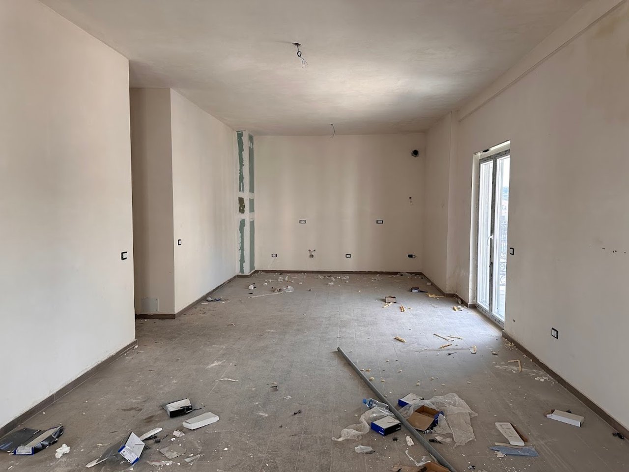 PER SHITJE APARTAMENT 2+1+2 TEK REZIDENCA "PORTA E RE" SAUK !