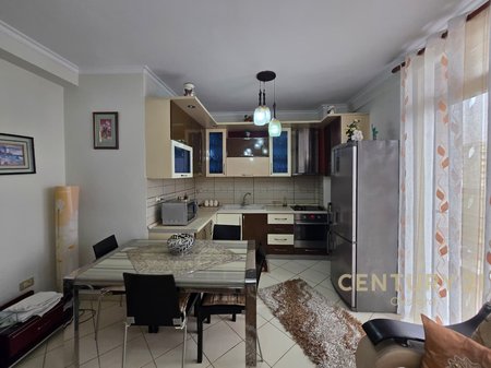 Appartamento 2+1+2 Bagni e 2 Balconi in Affitto ad Astir!