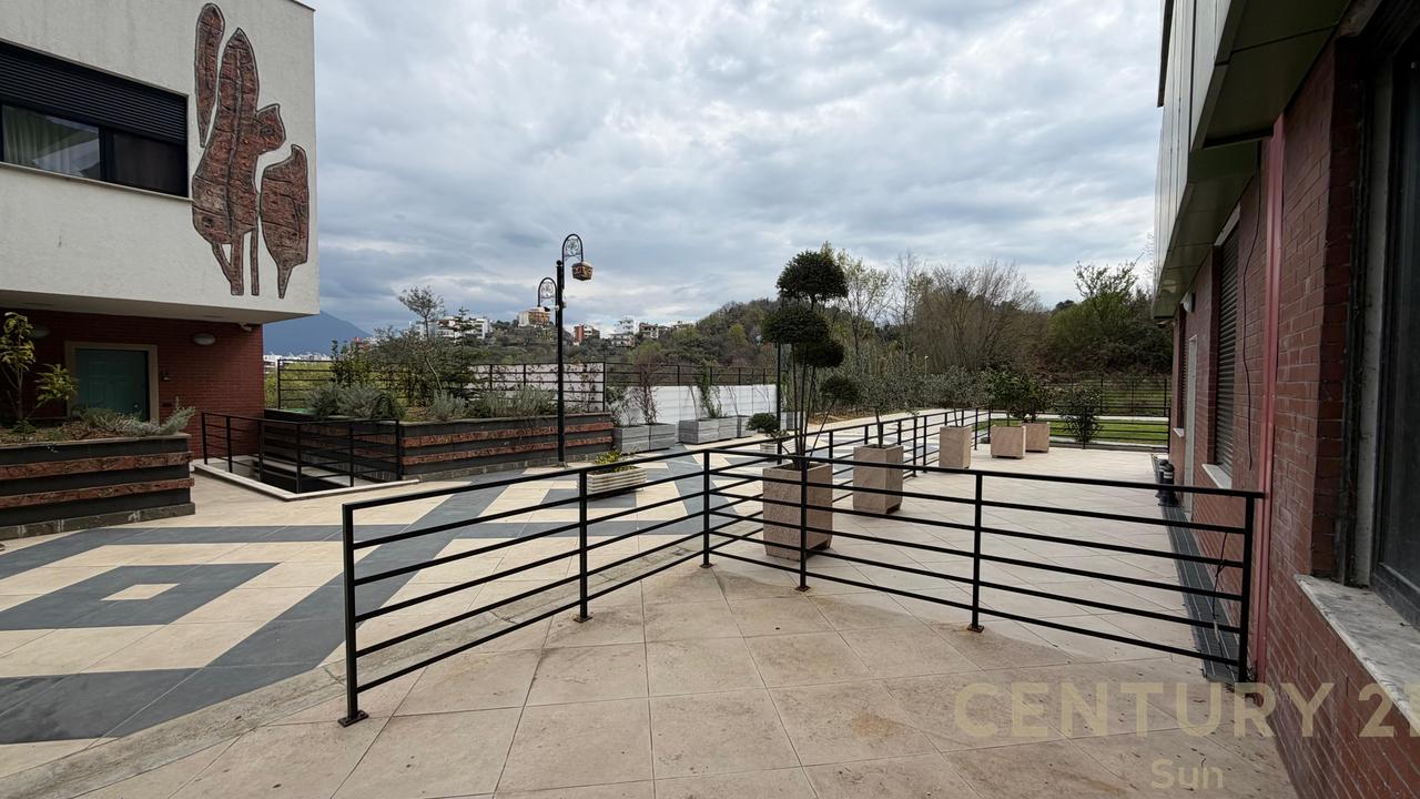 SHESIM DUPLEX 3+1+2+VERANDE TEK REZIDENCA KODRA E DIELLIT 1 !