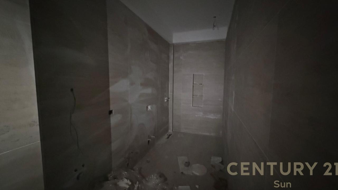 SHESIM DUPLEX 3+1+2+VERANDE TEK REZIDENCA KODRA E DIELLIT 1 !