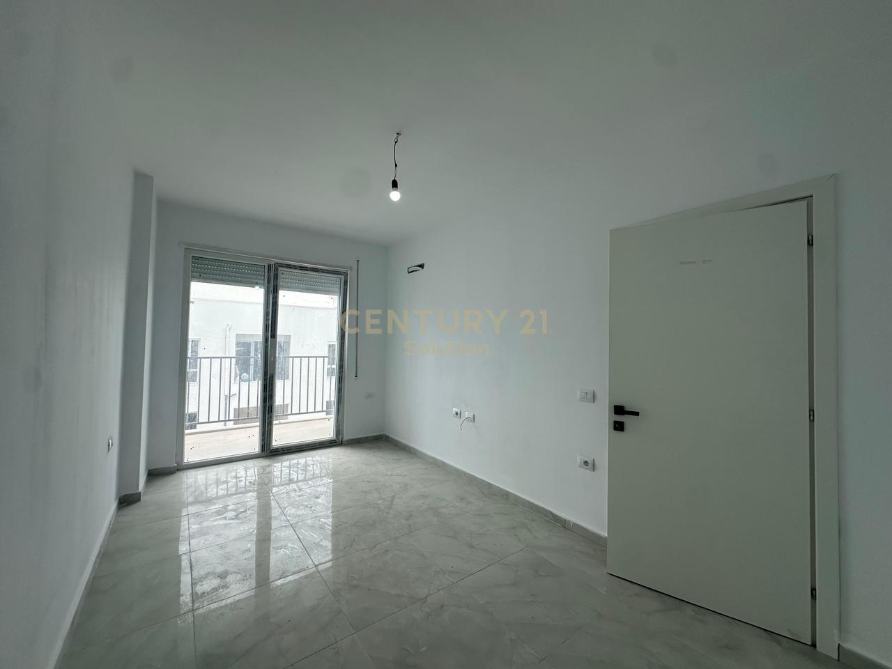 APARTAMENT 1+1 PER SHITJE NE GOLEM !