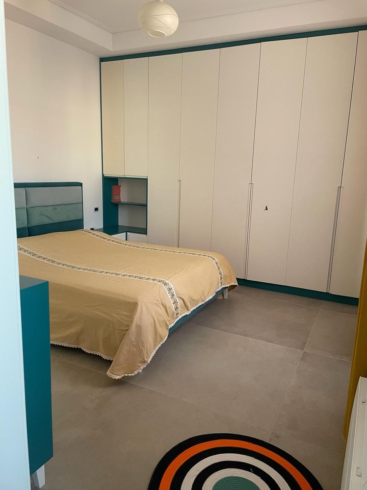 APARTAMENT 2+1+2 PER QIRA,NE BULEVARDIN VLORE-SKELE(E disponueshme nga 1 Qershori 2026)