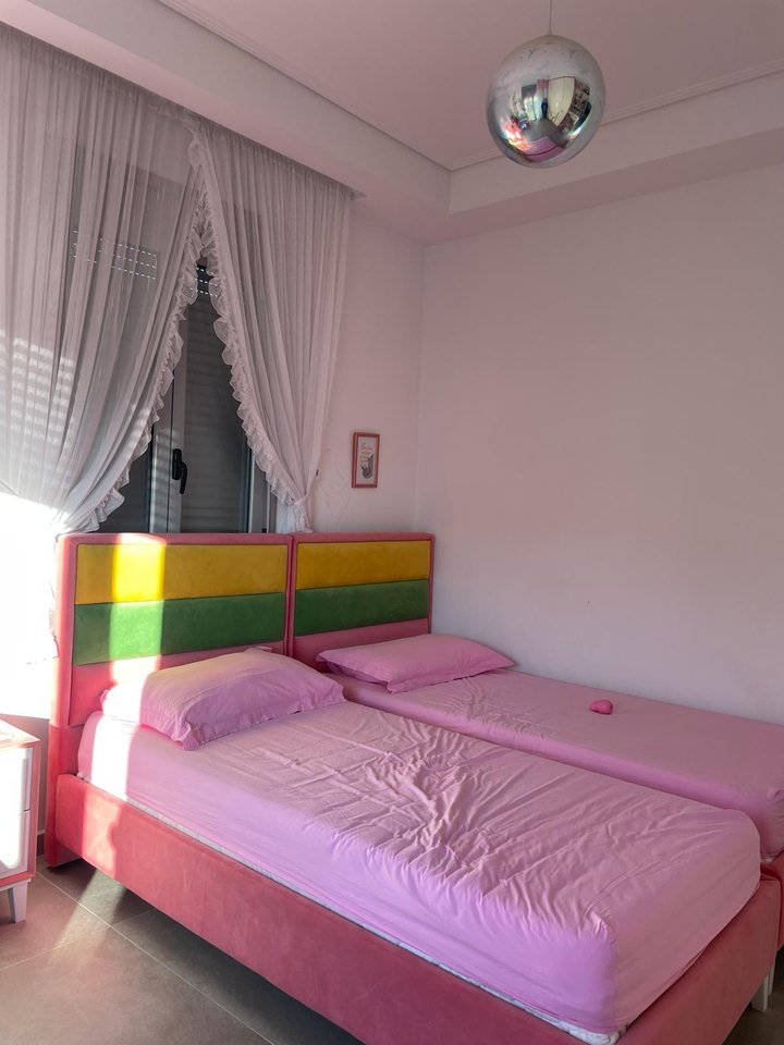 APARTAMENT 2+1+2 PER QIRA,NE BULEVARDIN VLORE-SKELE(E disponueshme nga 1 Qershori 2026)