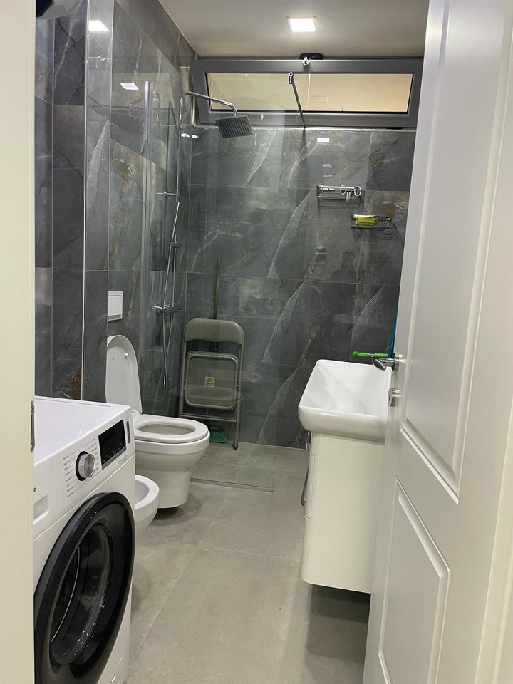 APARTAMENT 2+1+2 PER QIRA,NE BULEVARDIN VLORE-SKELE(E disponueshme nga 1 Qershori 2026)