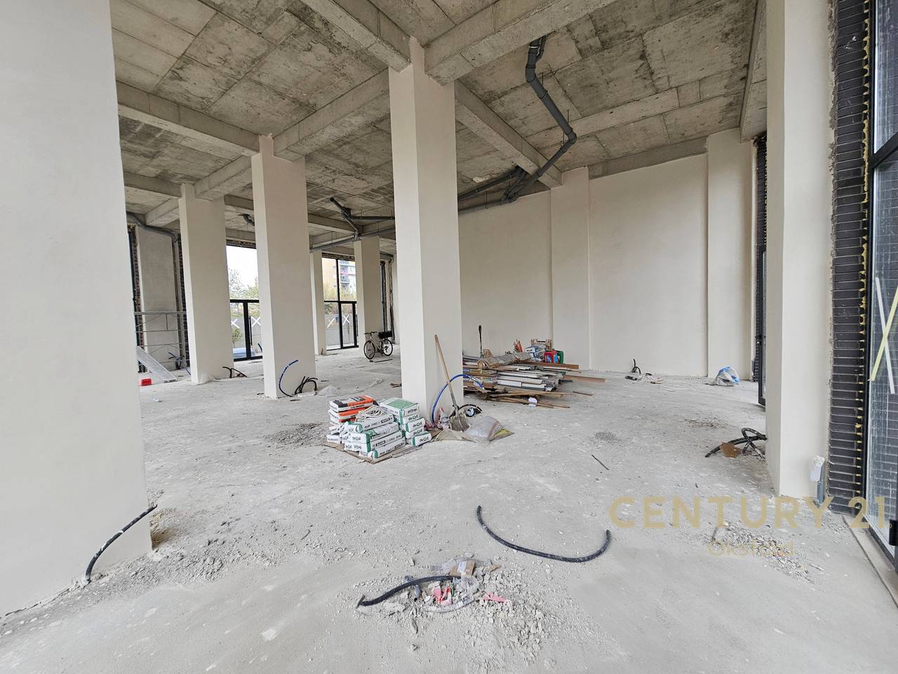 BUSINESS ENVIRONMENT FOR RENT AT THE FORMER AVIATION FIELD!