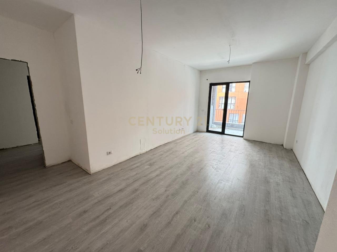 APARTMENT 2+1+2 BATHROOM FOR SALE NEAR THE FRATARI COMPLEX!