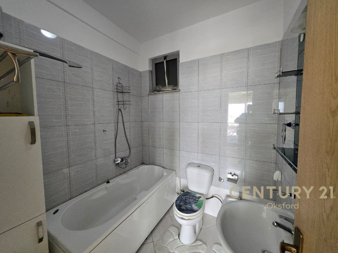 Appartamento 2+1+2 Bagni e 2 Balconi in Affitto ad Astir!