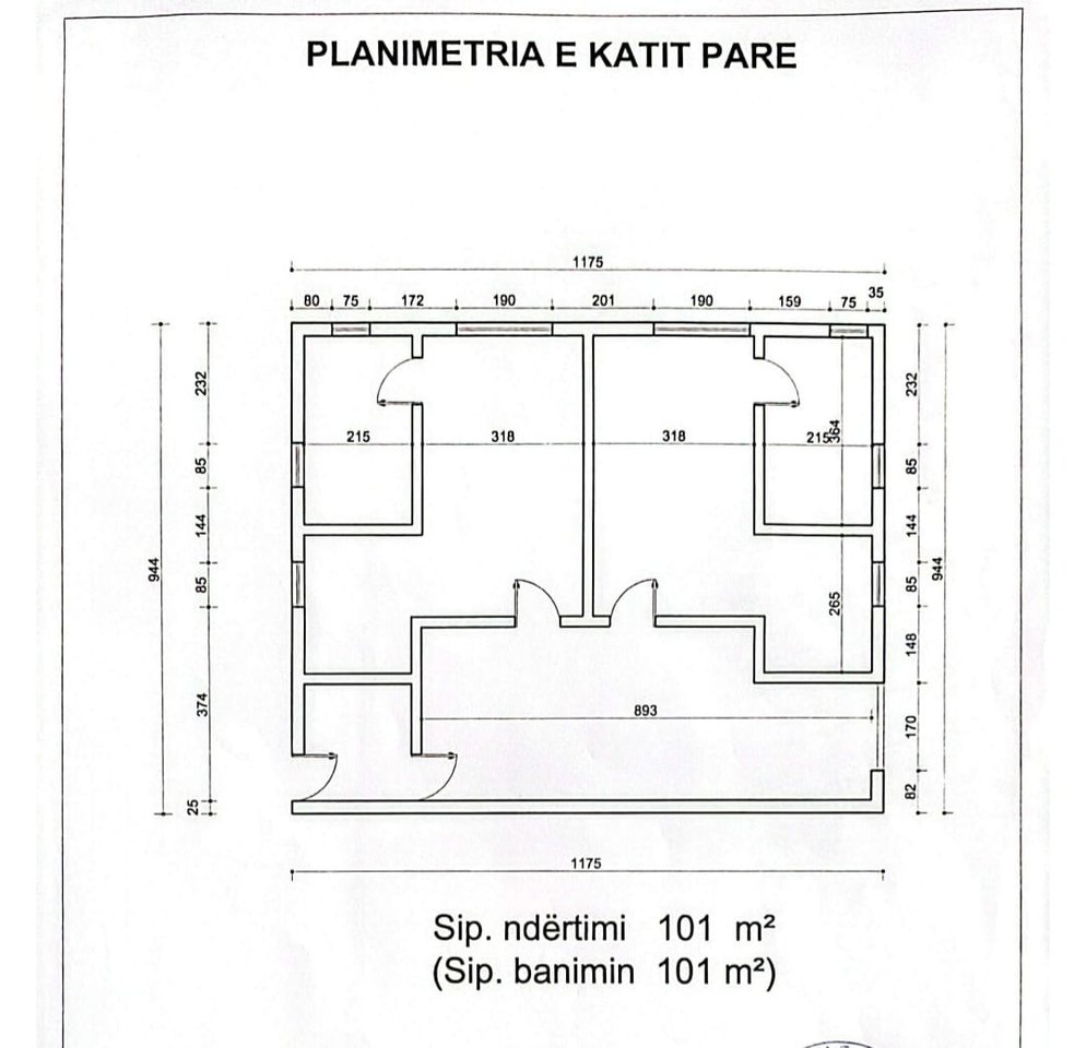 Vilë 6+5 Në Shitje në Periferia Durrës, Durrës - 840000€ | 600 m²