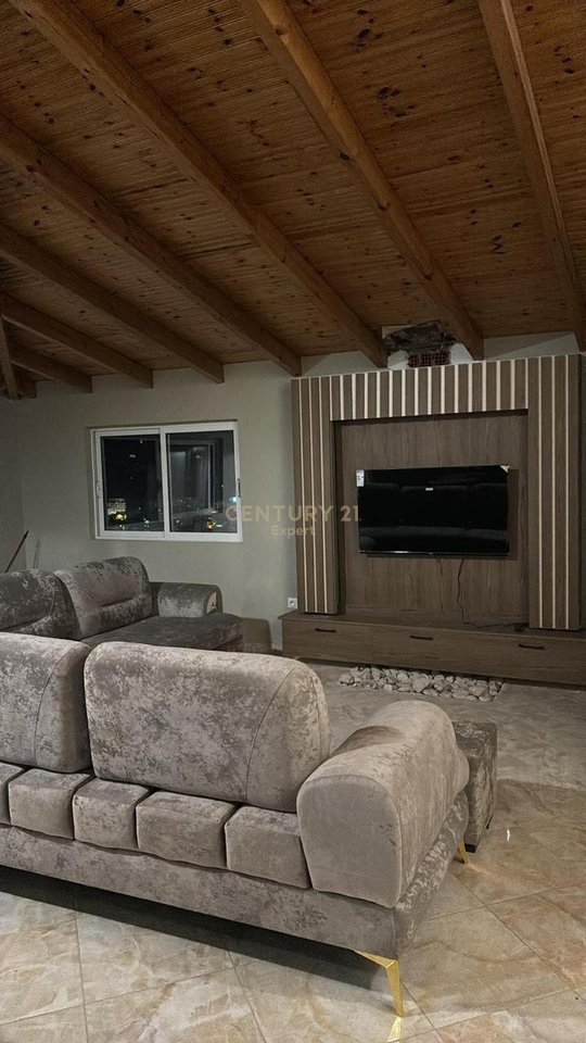 APPARTAMENTO 3+1+3 IN VENDITA A SARANDA