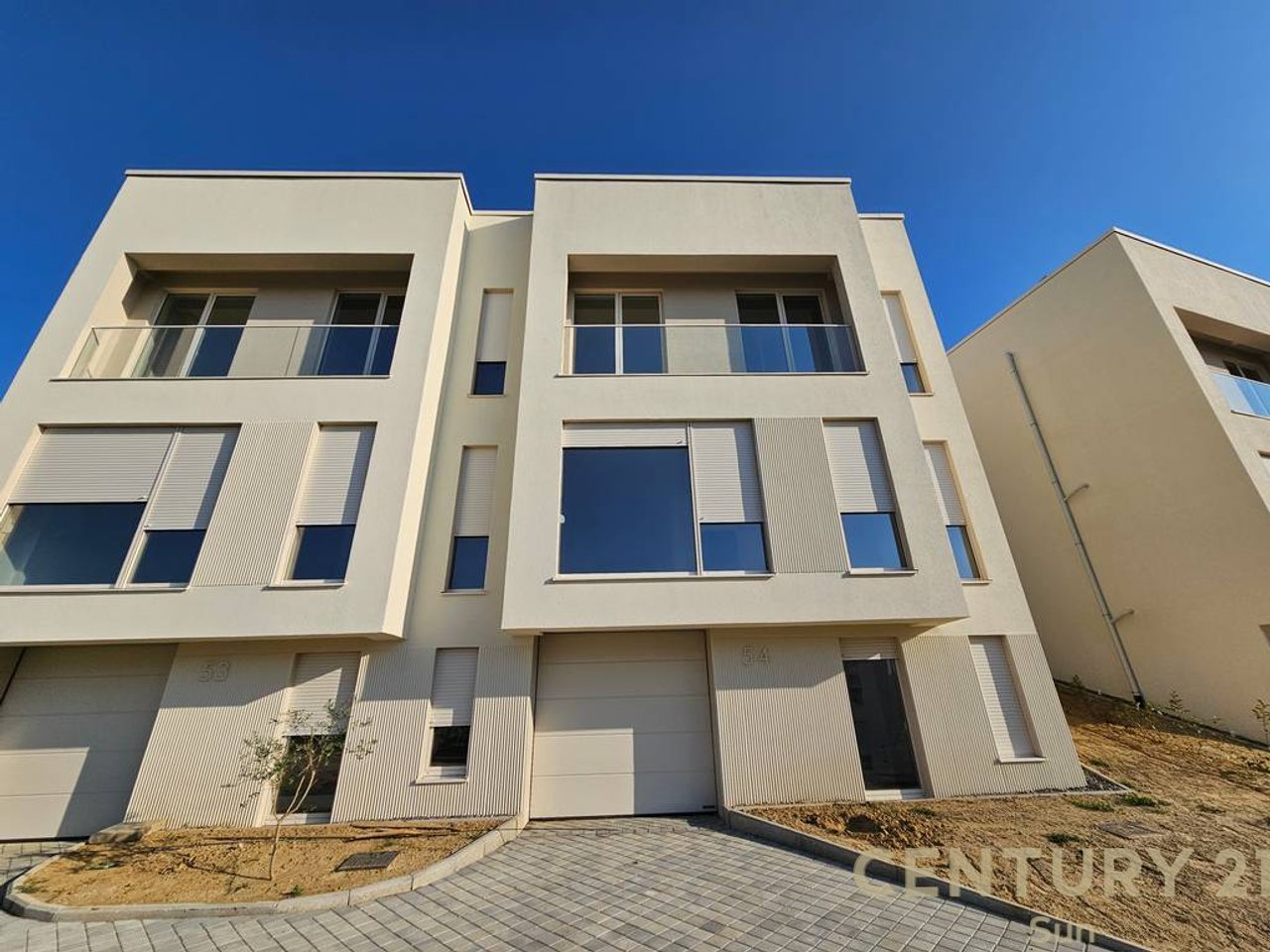 VILE PER QIRA NE ABA RESIDENCES