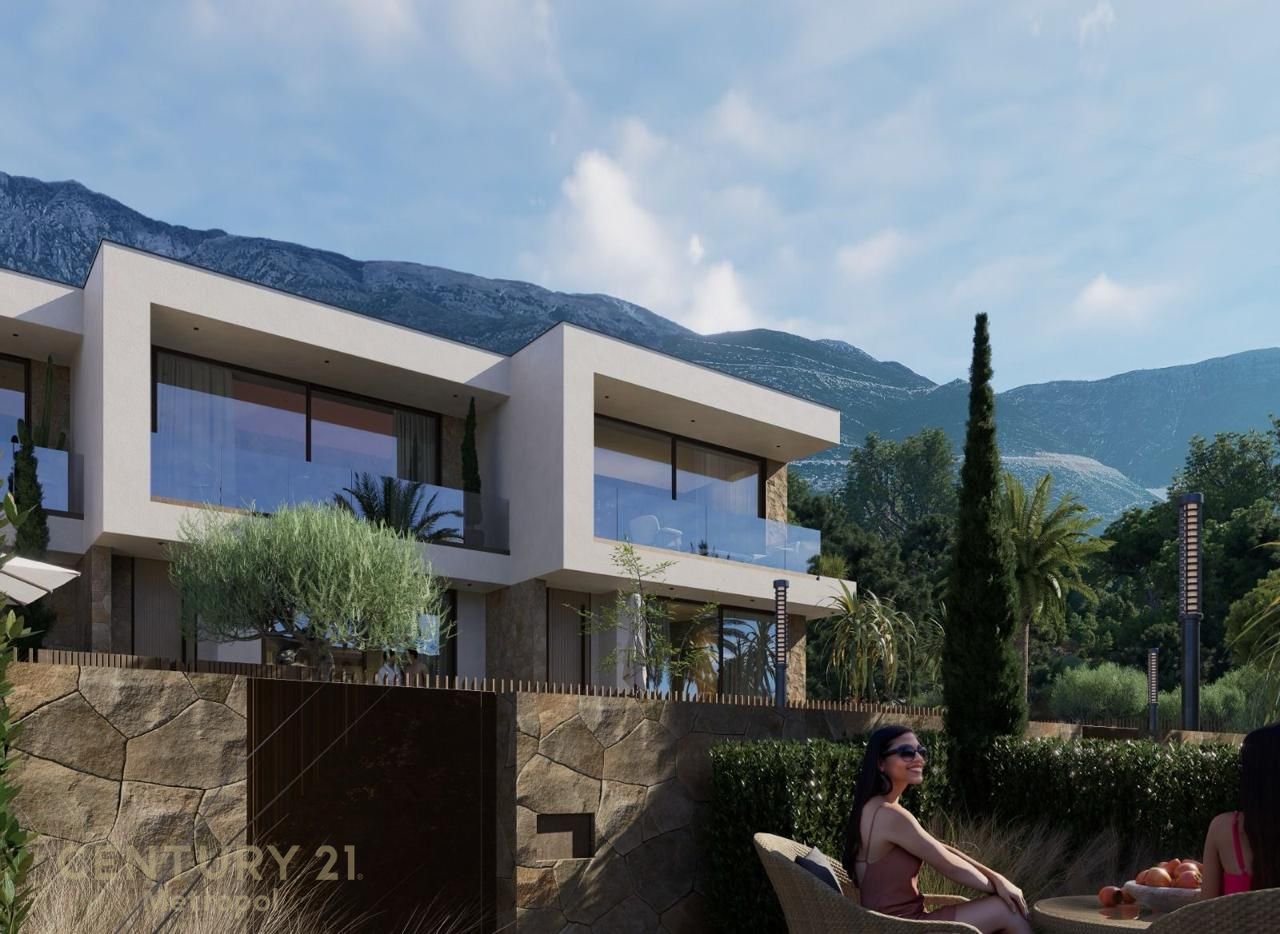 SHITET VILE ME PISHINE NE DHERMI !